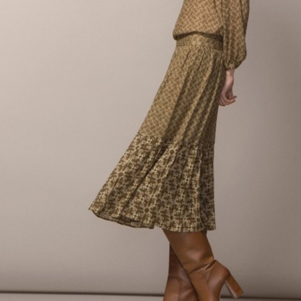Massimo Dutti Peasant Ditsy Floral Midi Skirt size Medium